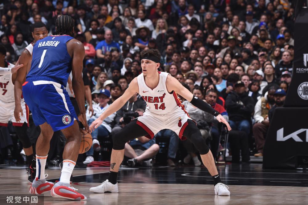 争冠或争四 争冠或争四