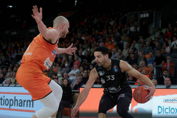 圈内顶尖的 圈内顶尖的